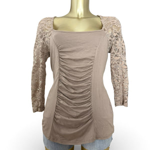 Beige lace sleeves ruched long sleeves top (XL)